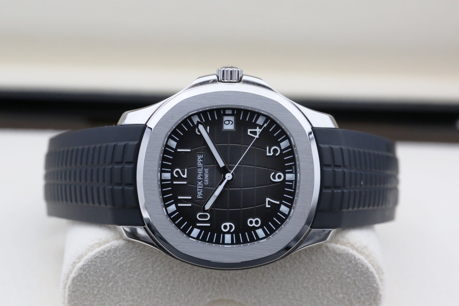 Patek Philippe 5167/1A-001 Black AQUANAUT 40mm 2021 7 0915eb34 6878 4466 af4d a7319cdf7fac