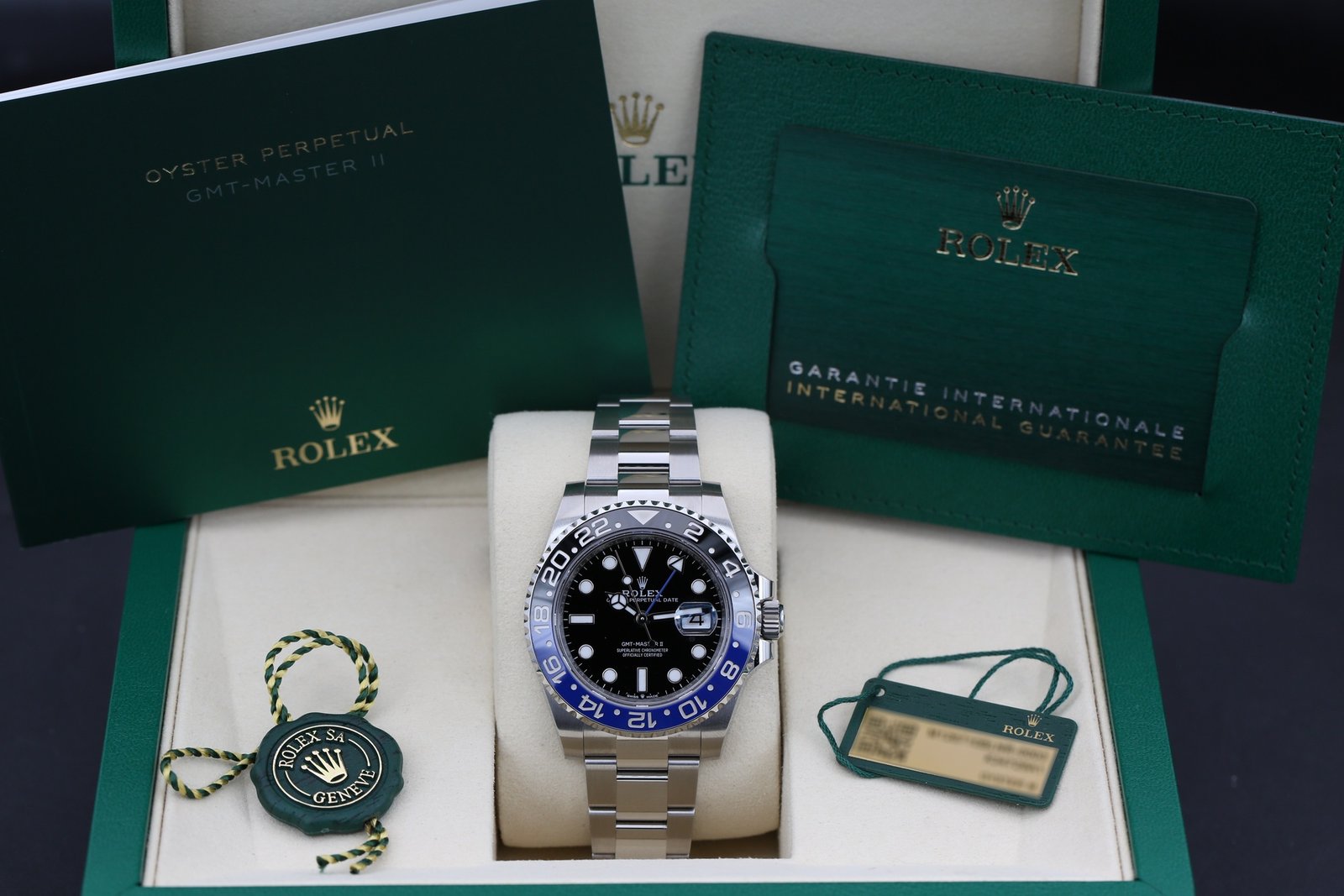 Rolex 126710BLNR Black GMT-MASTER II 40mm 2026 Batman 7 313276bf 5b80 4ba1 94f2 ddd3ba630cea