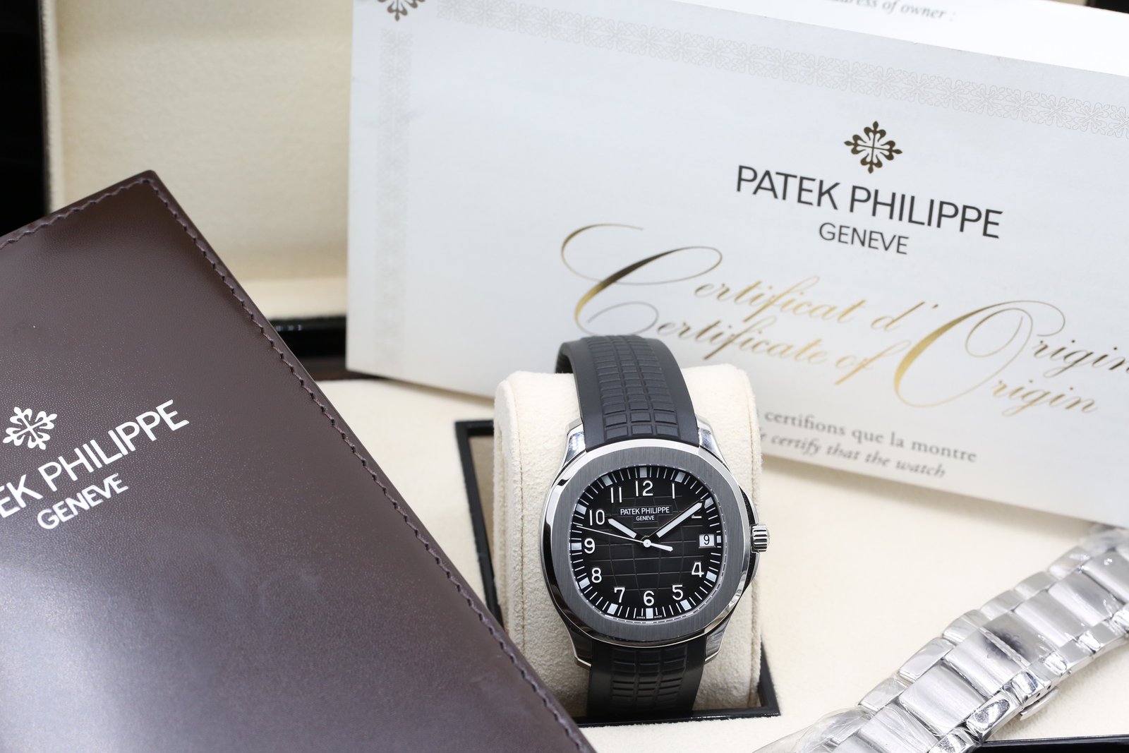 Patek Philippe 5167/1A-001 Black AQUANAUT 40mm 2021 6 7cc3fbd0 75ff 4c09 911c 641d71de4466