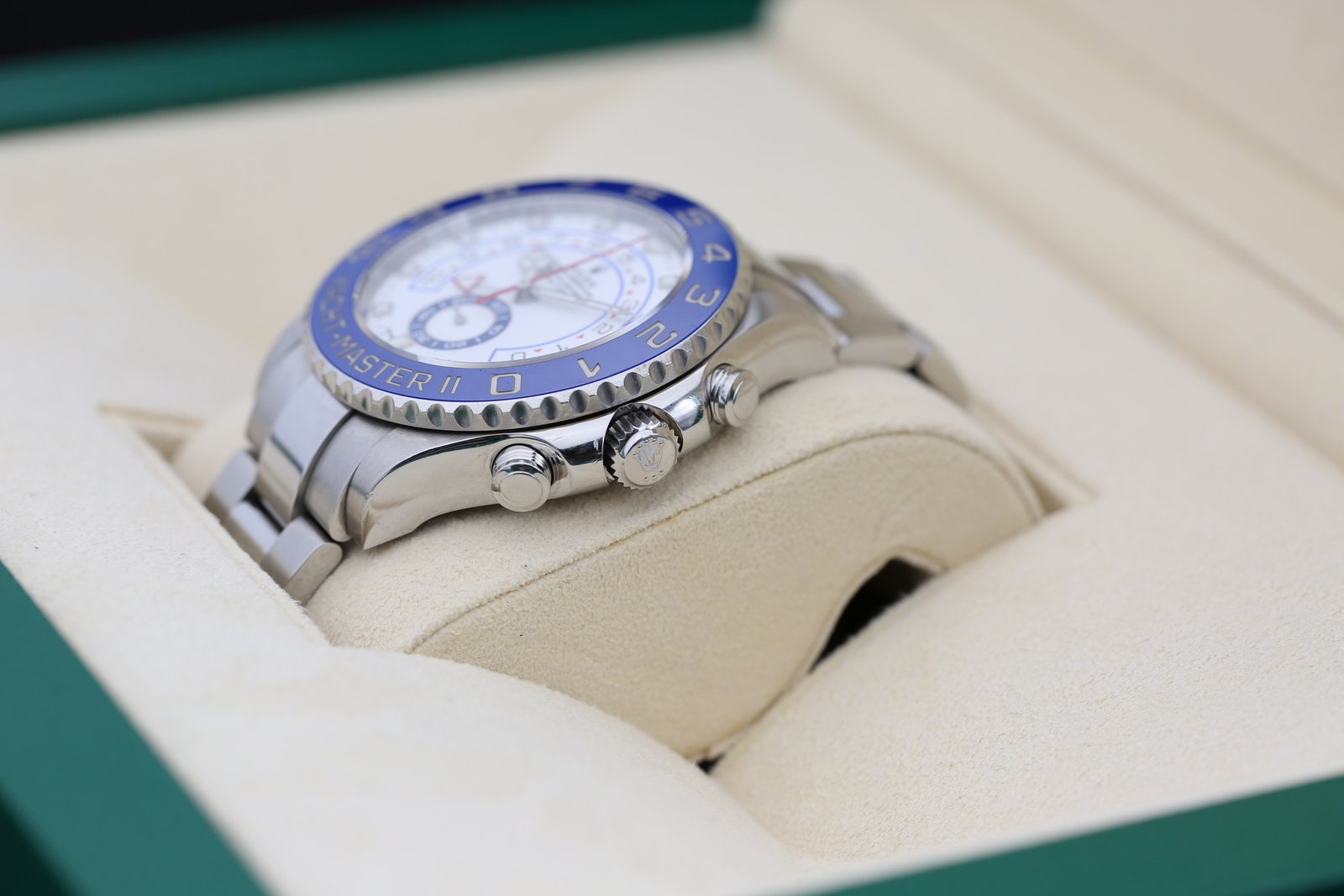 Rolex 116680 White YACHT-MASTER II 44mm 2019 8 816f4ae4 a993 44c8 a259 8a2ff719ba21