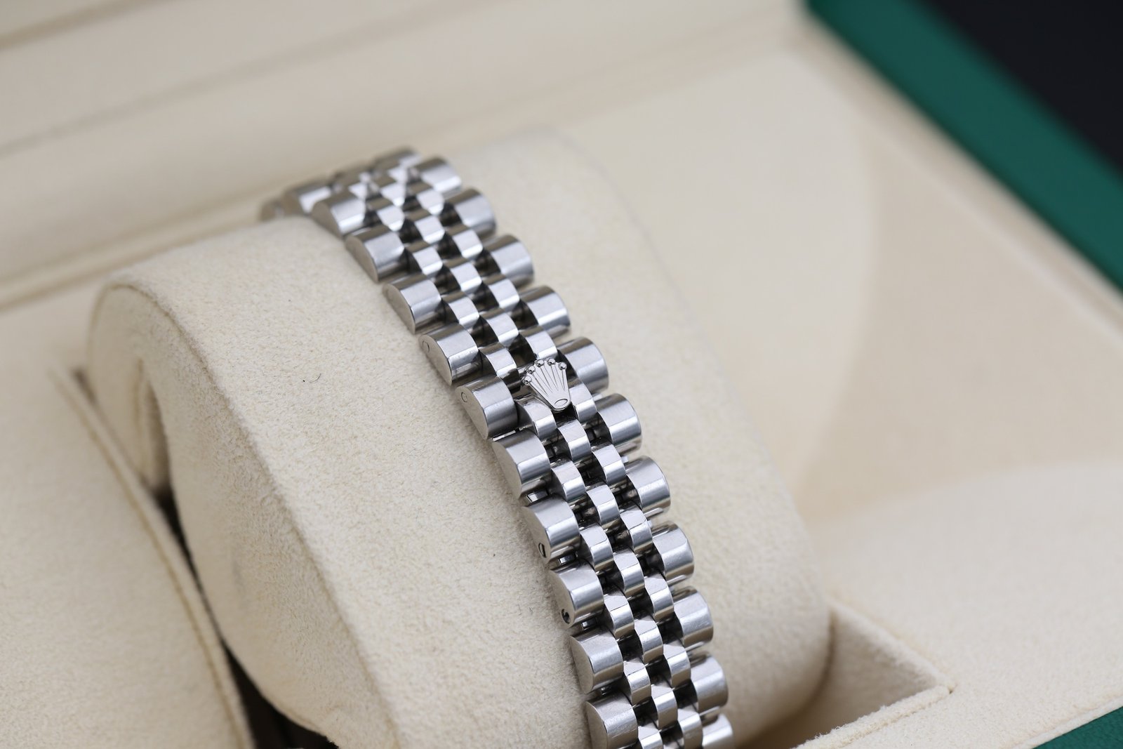 Rolex 178274 Mother Of Pearl DATEJUST 31mm 2008 9 9673f75c 7cc0 4891 be2b 0f925c9144f8