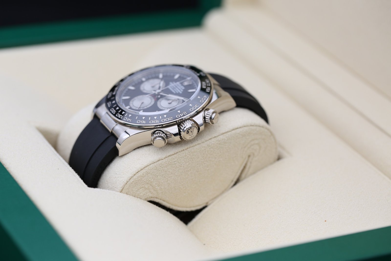 Rolex 126519LN Black DAYTONA 40mm 2023 Baby Le MANS 8 9c0fd5c9 dae1 47dc 8f1a f1088f8d37f3