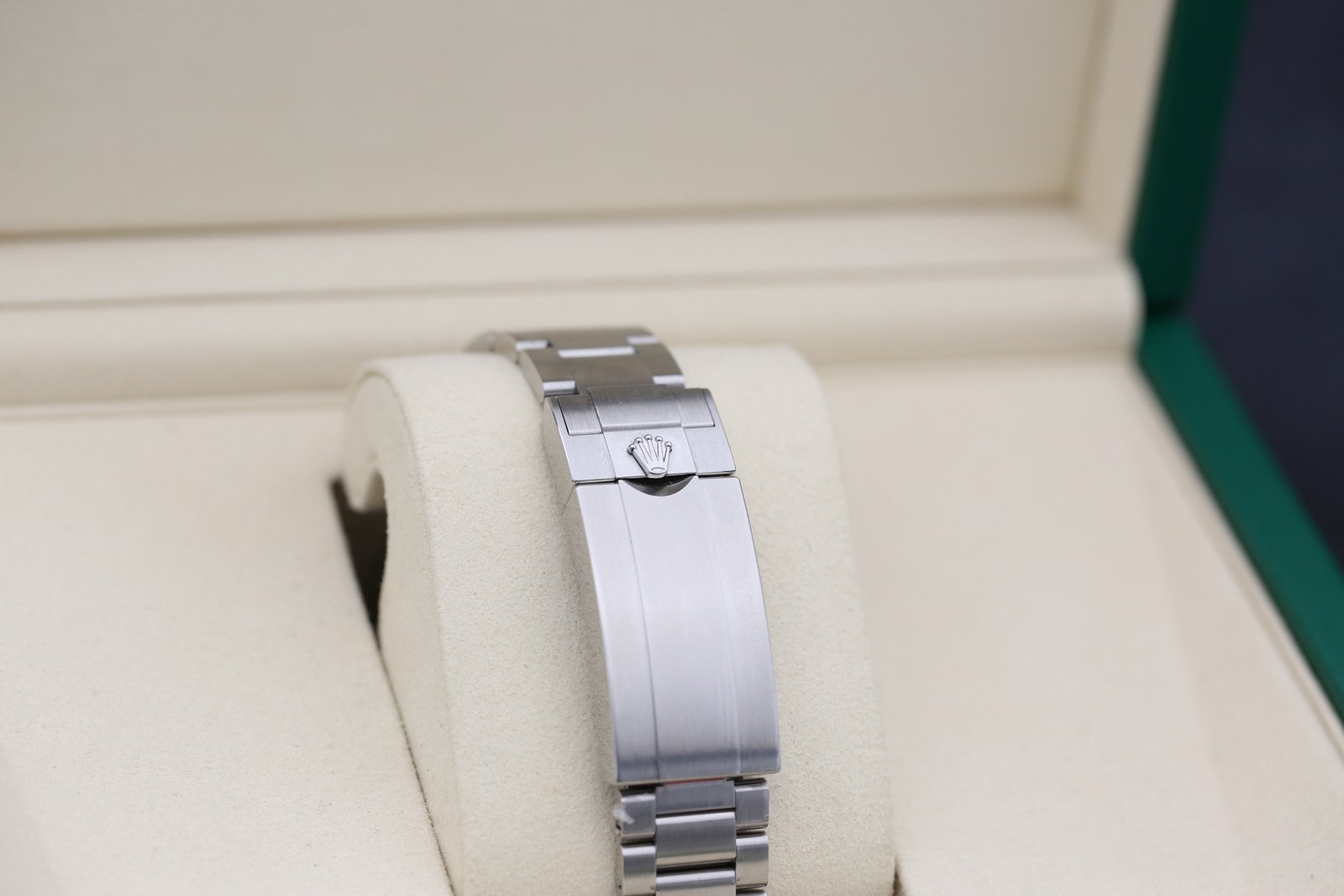 Rolex 126610LV Black SUBMARINER 41mm 2025 STARBUCKS 9 a396ed47 edef 49ff 90ab aa39b29b78c1